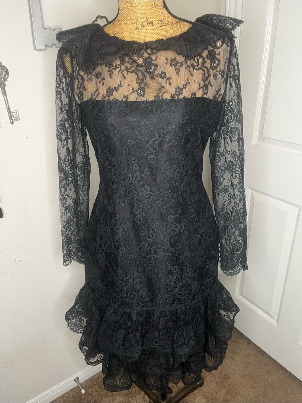 Vintage 1970s Bill Blass Black Long-Sleeve Lace Cocktail Dress